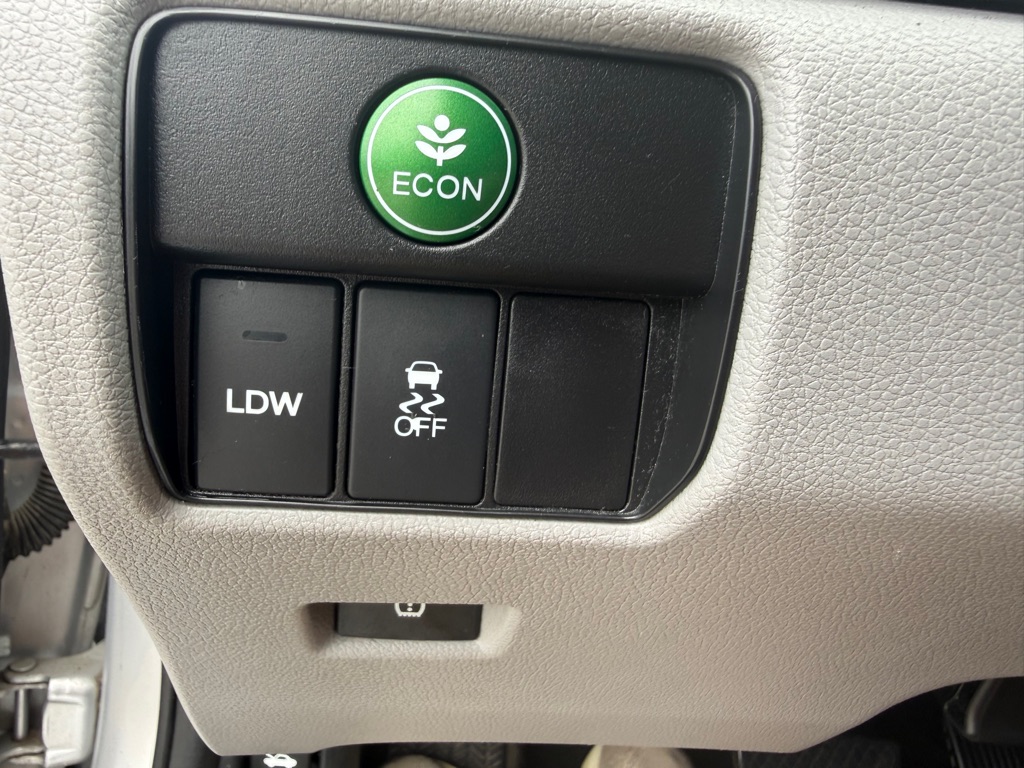 Photo 16 of this HONDA ACCORD