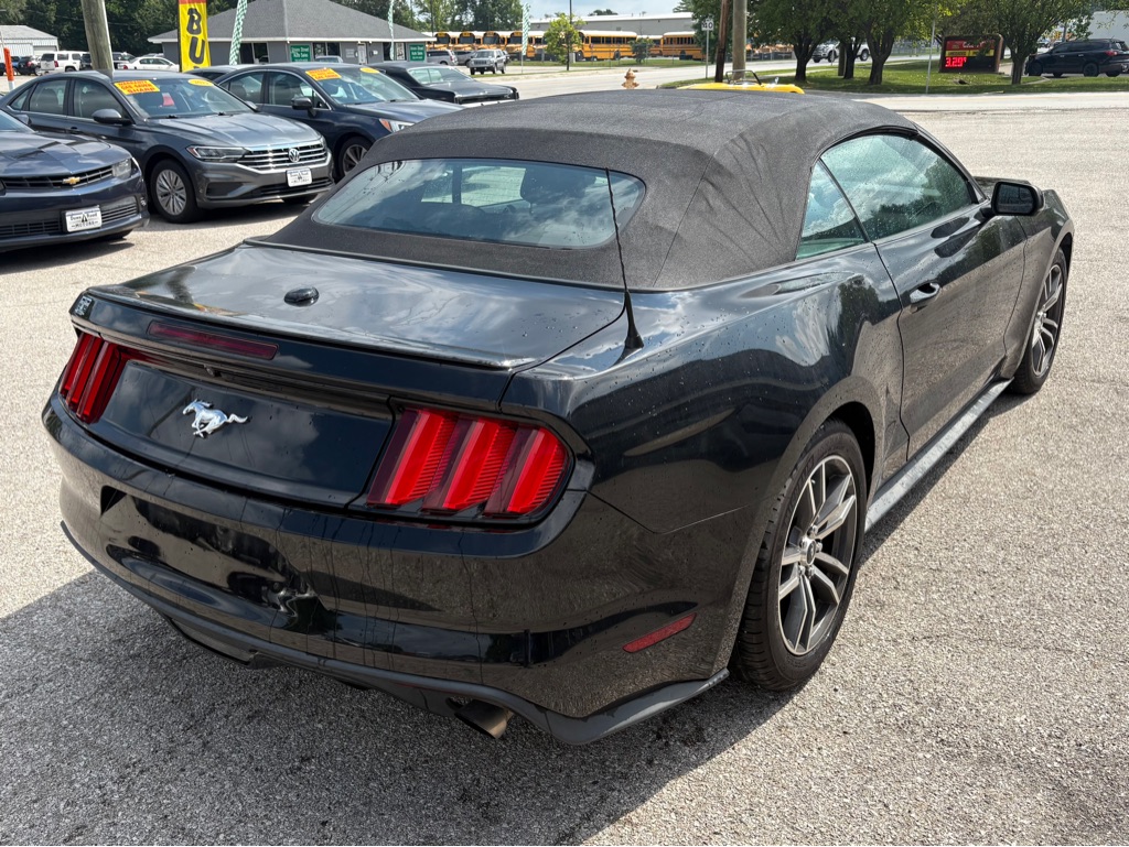 Photo 5 of this FORD MUSTANG