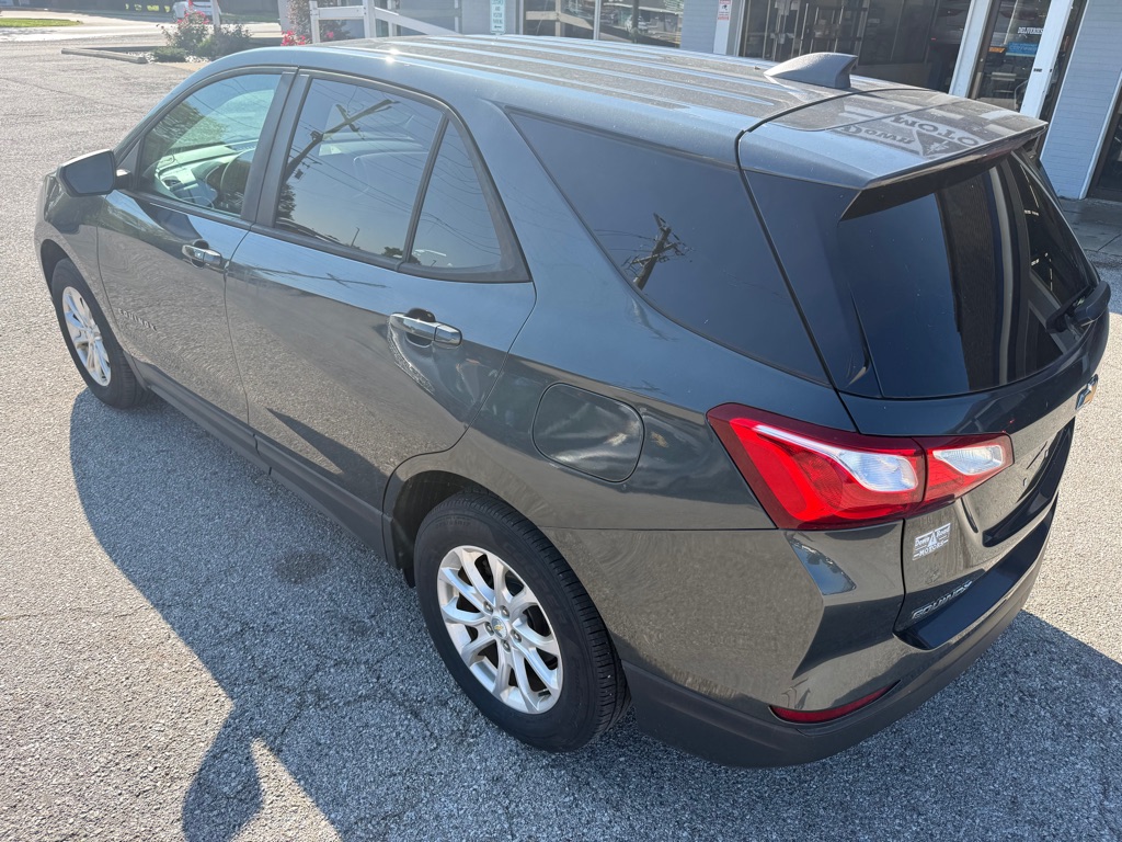 Photo 6 of this CHEVROLET EQUINOX