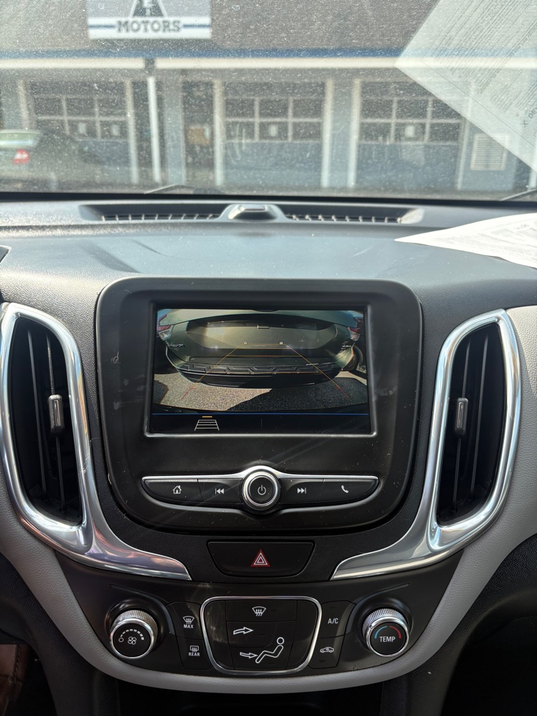 Photo 19 of this CHEVROLET EQUINOX