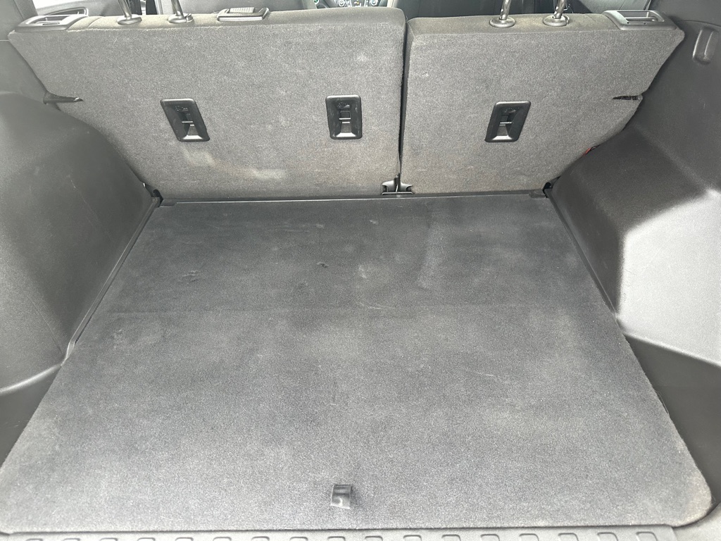 Photo 16 of this CHEVROLET EQUINOX