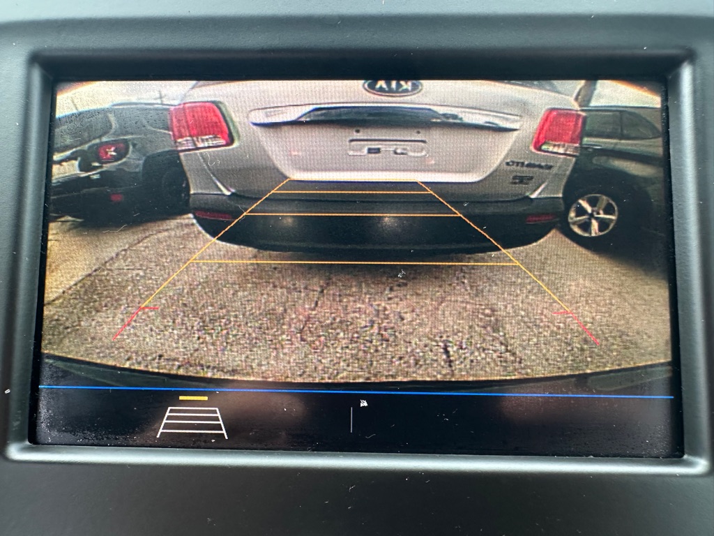 Photo 24 of this CHEVROLET EQUINOX