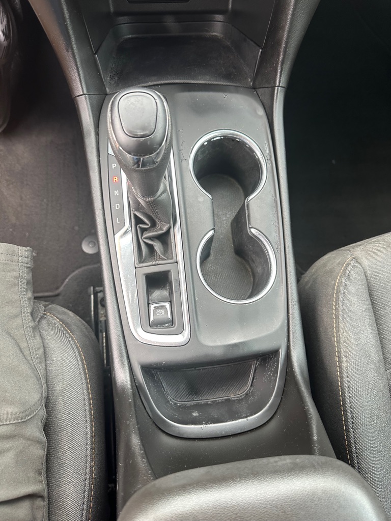 Photo 26 of this CHEVROLET EQUINOX