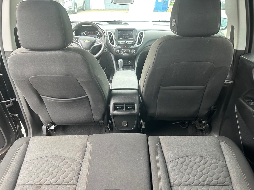 Photo 15 of this CHEVROLET EQUINOX