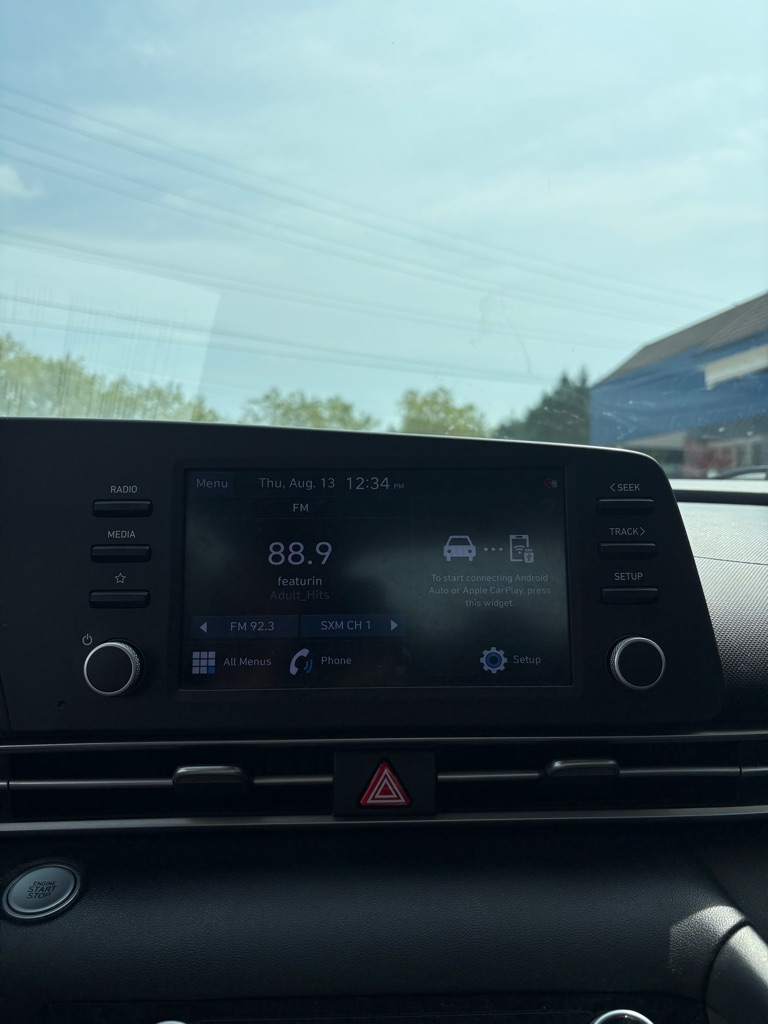Photo 10 of this HYUNDAI ELANTRA
