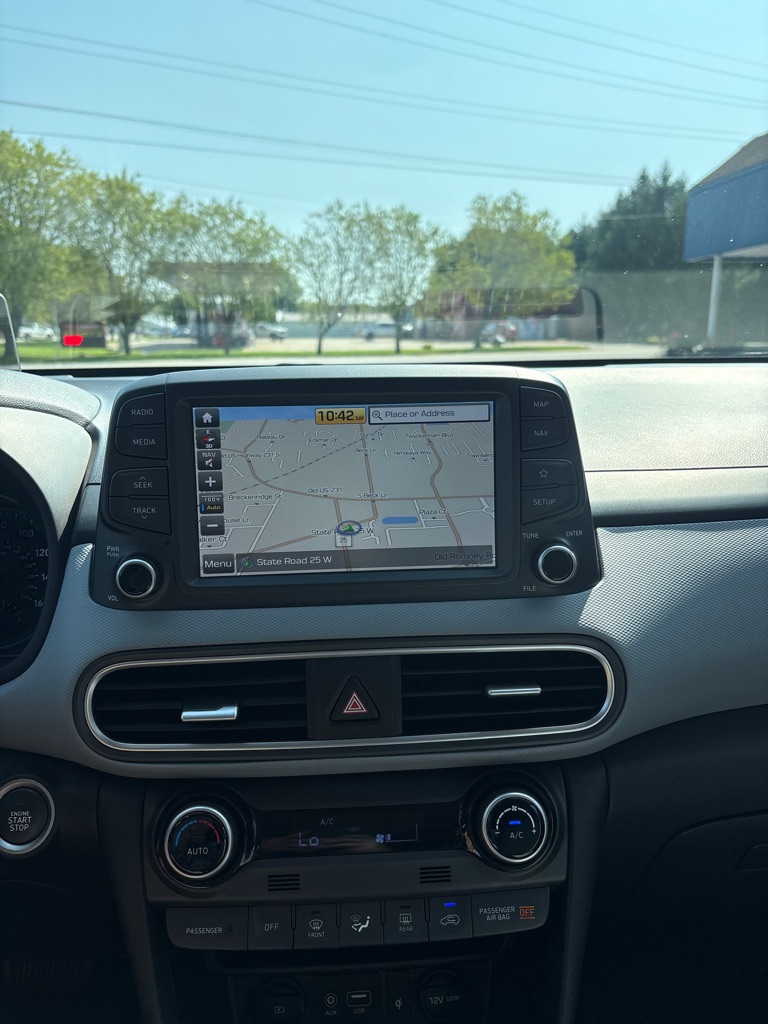 Photo 18 of this HYUNDAI KONA