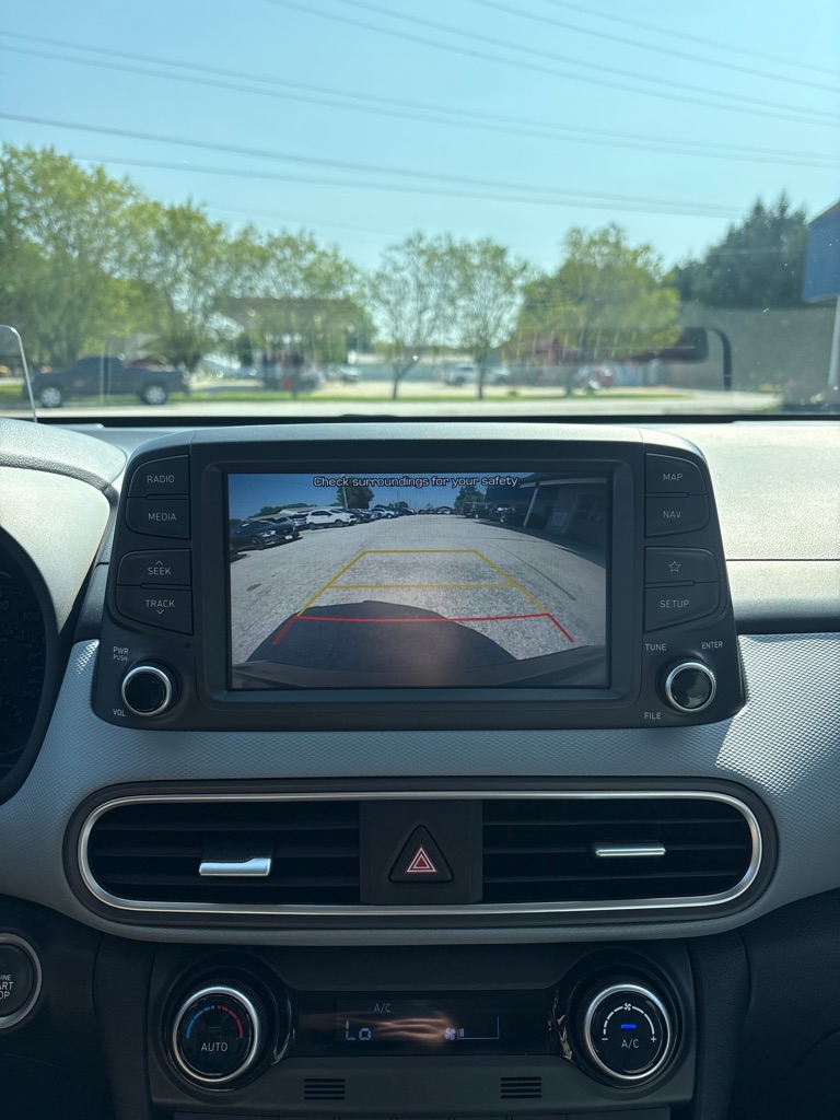 Photo 23 of this HYUNDAI KONA