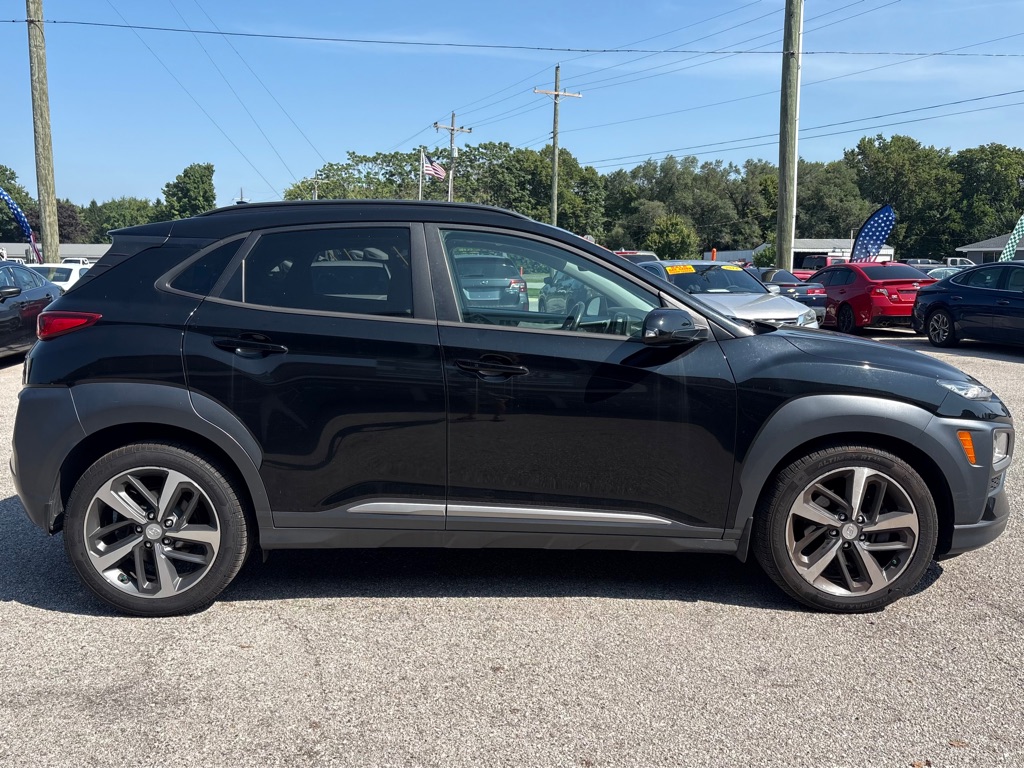 Photo 3 of this HYUNDAI KONA