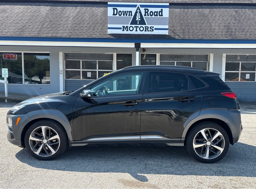 Photo 2 of this HYUNDAI KONA