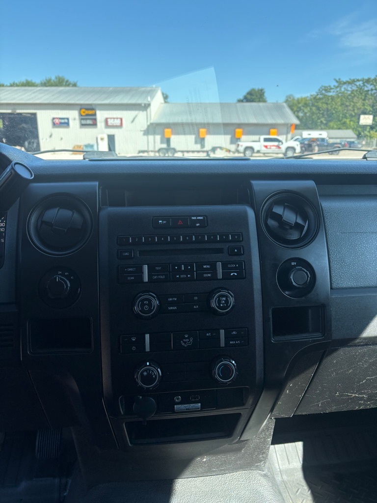 Photo 14 of this FORD F-150