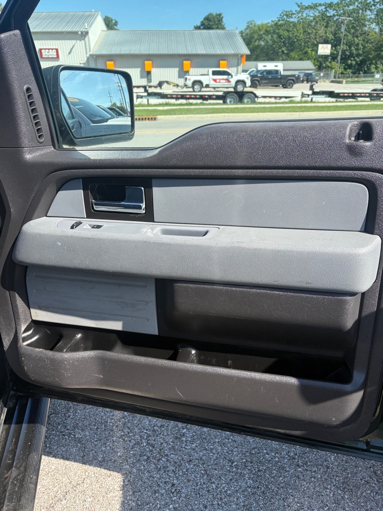 Photo 12 of this FORD F-150