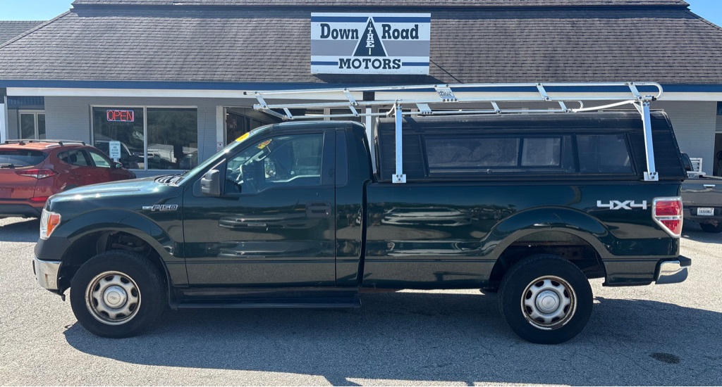 Photo 2 of this FORD F-150