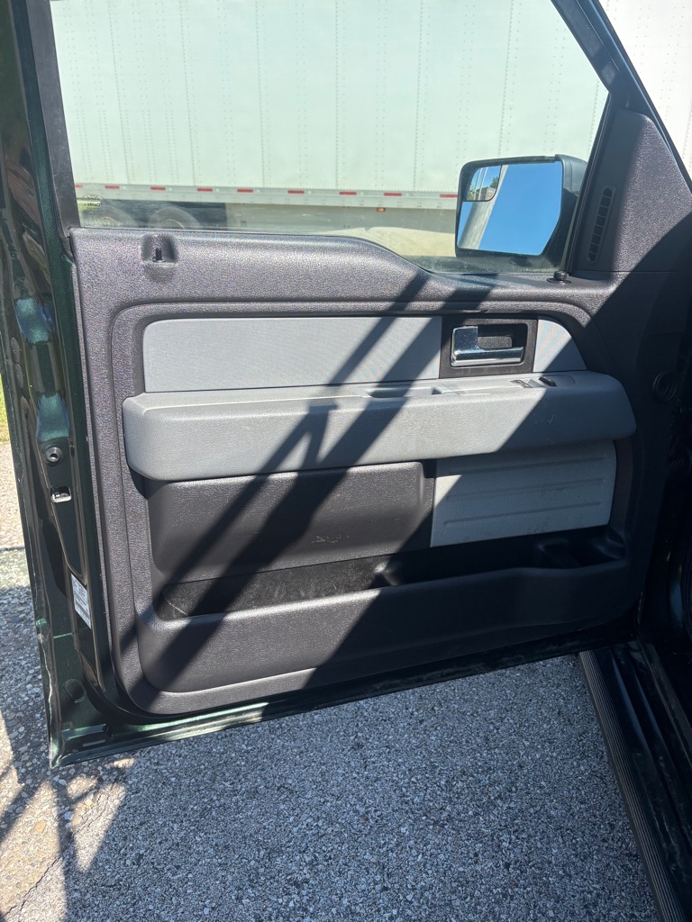 Photo 10 of this FORD F-150