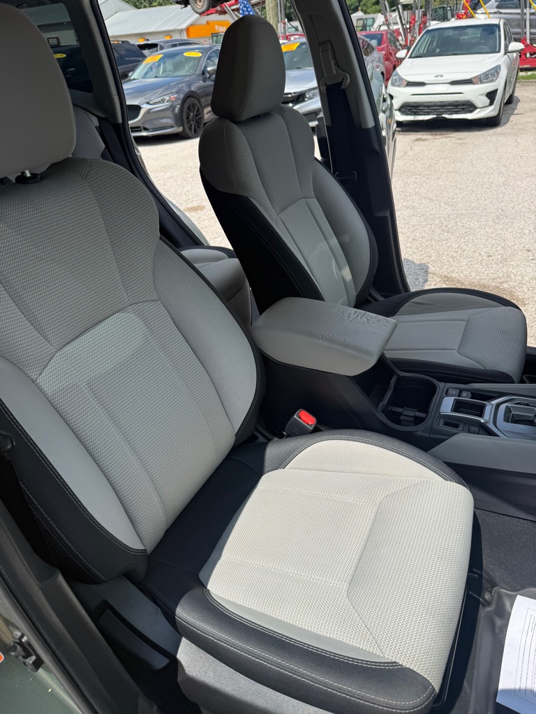 Photo 16 of this SUBARU FORESTER