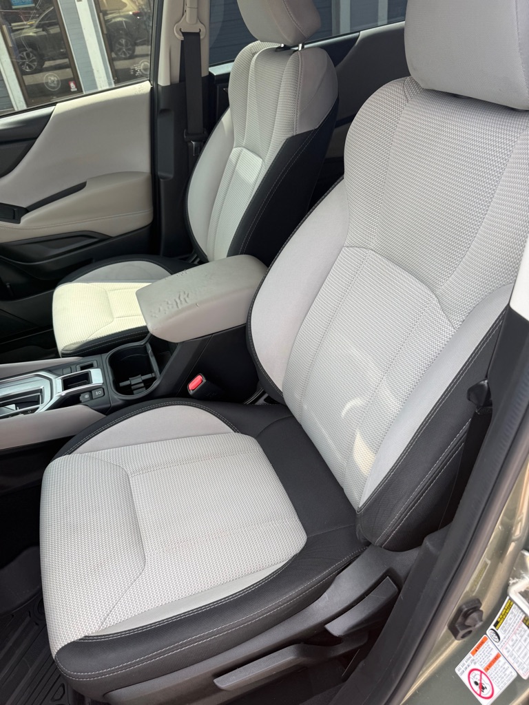 Photo 9 of this SUBARU FORESTER