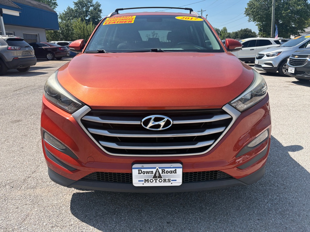 Photo 8 of this HYUNDAI TUCSON