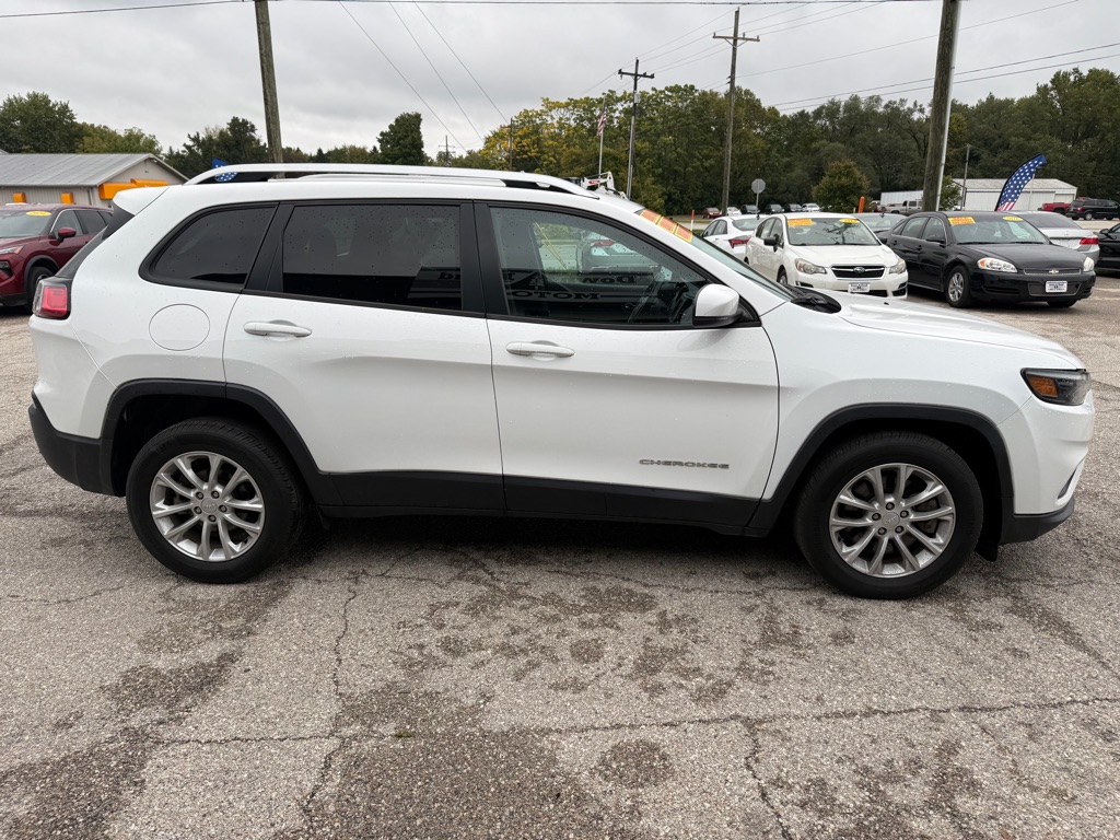 Photo 3 of this JEEP CHEROKEE
