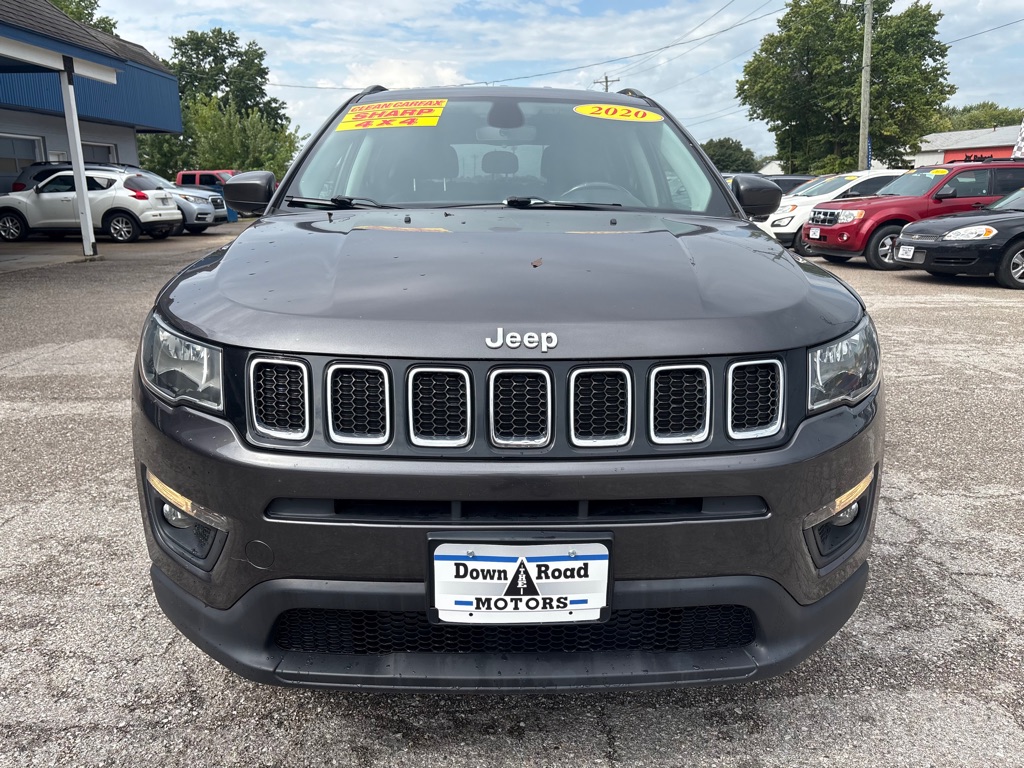 Photo 8 of this JEEP COMPASS