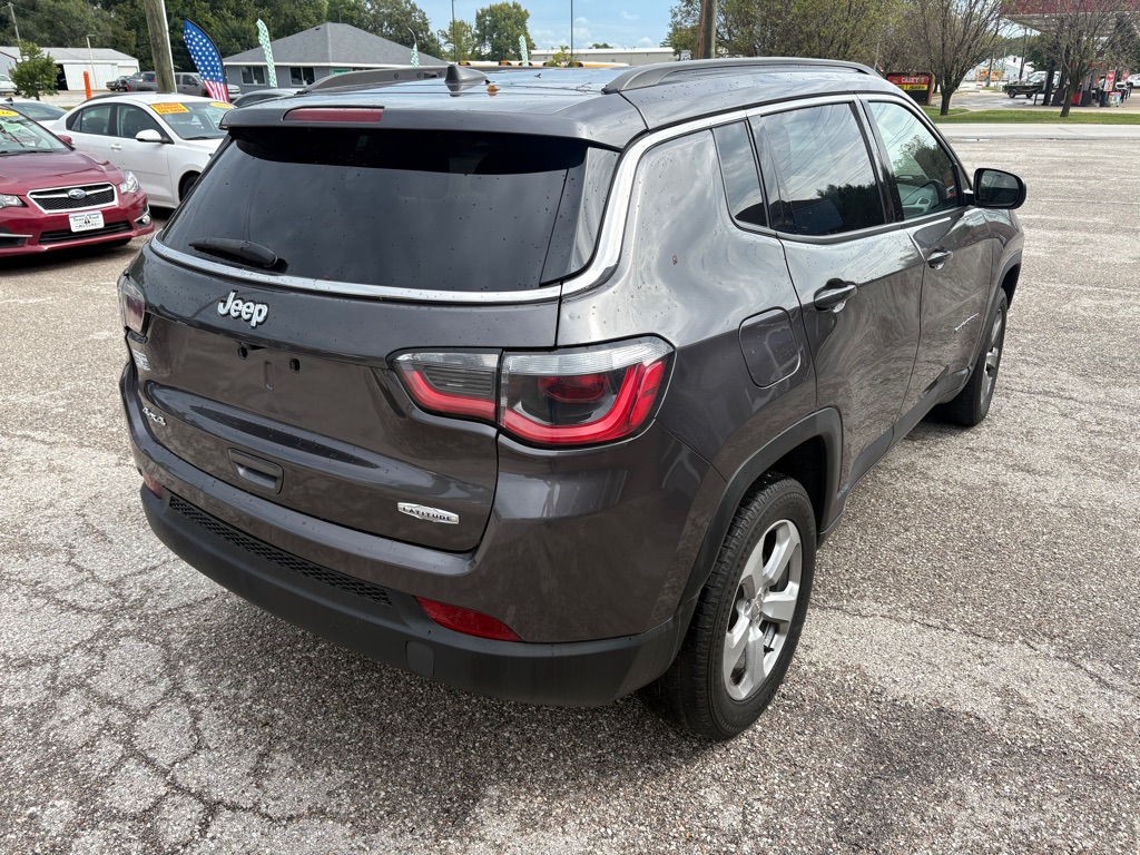 Photo 4 of this JEEP COMPASS