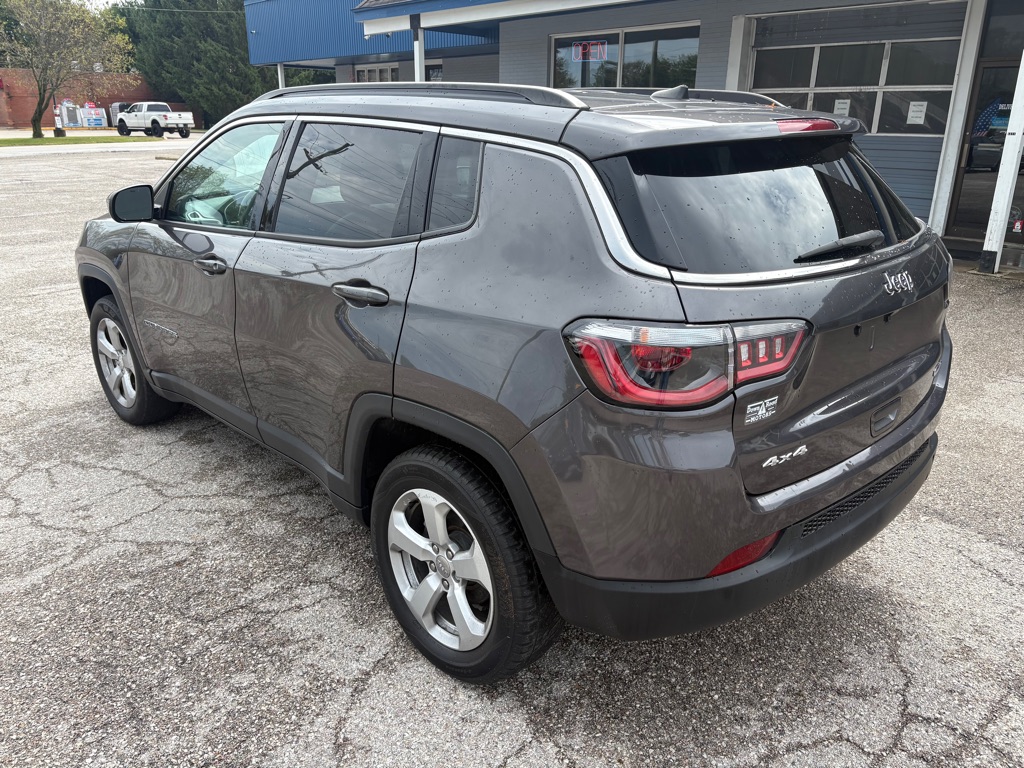 Photo 6 of this JEEP COMPASS