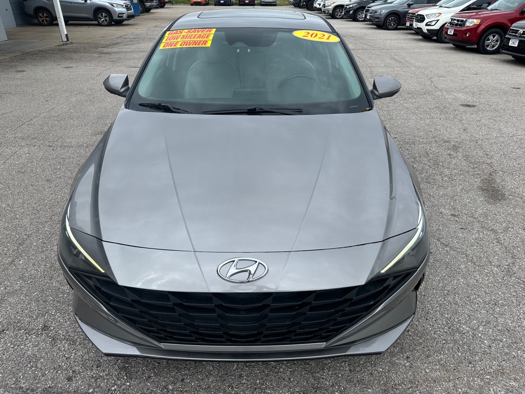 Photo 5 of this HYUNDAI ELANTRA