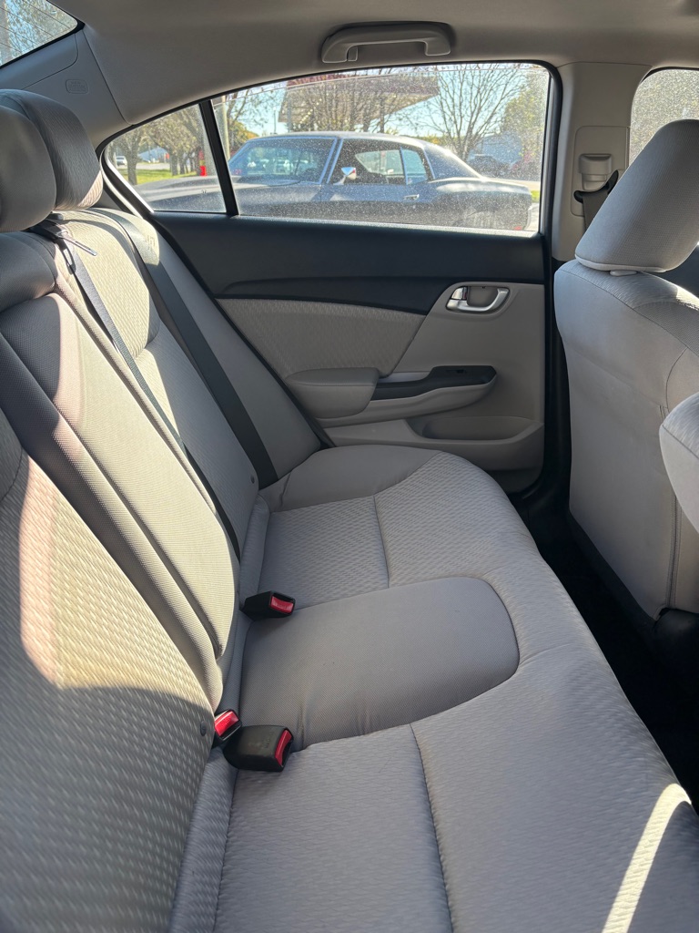 Photo 12 of this HONDA CIVIC