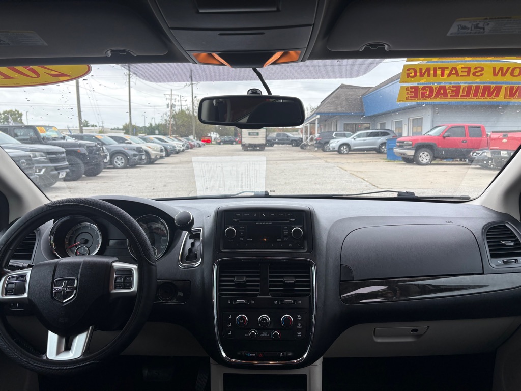 Photo 15 of this DODGE GRAND CARAVAN