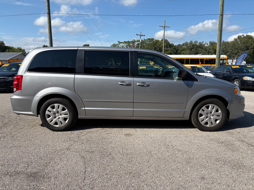 Photo 3 of this DODGE GRAND CARAVAN