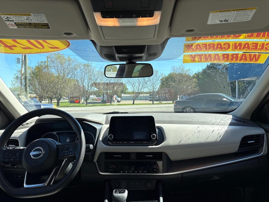 Photo 13 of this NISSAN ROGUE