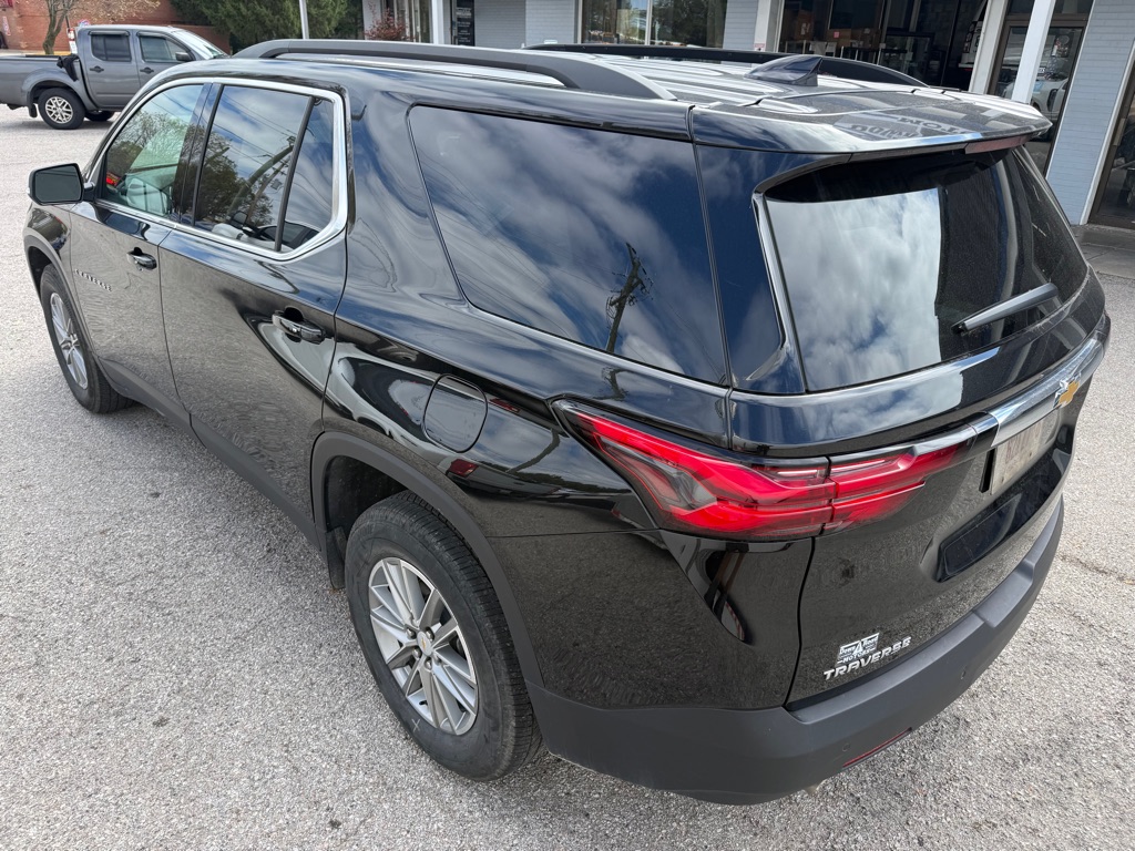 Photo 6 of this CHEVROLET TRAVERSE