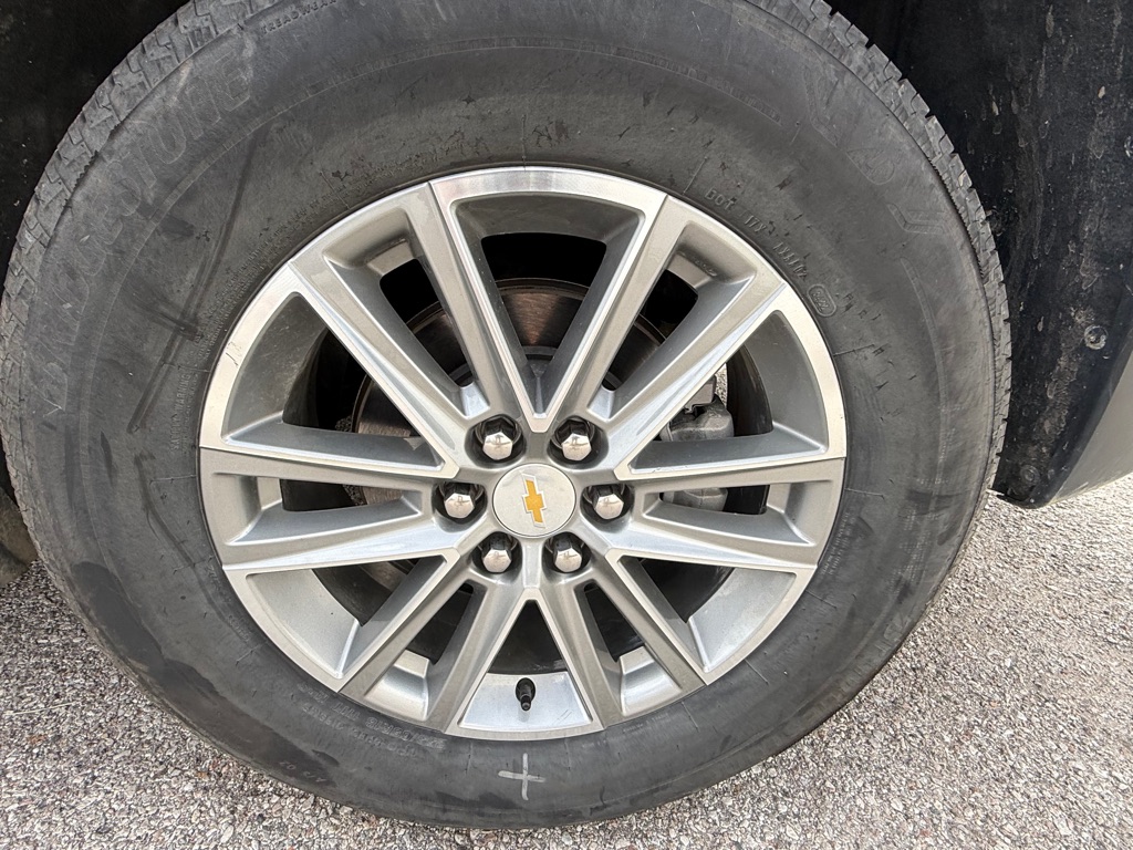 Photo 9 of this CHEVROLET TRAVERSE