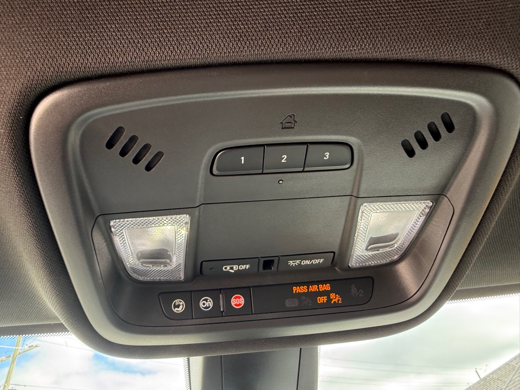 Photo 25 of this CHEVROLET TRAVERSE