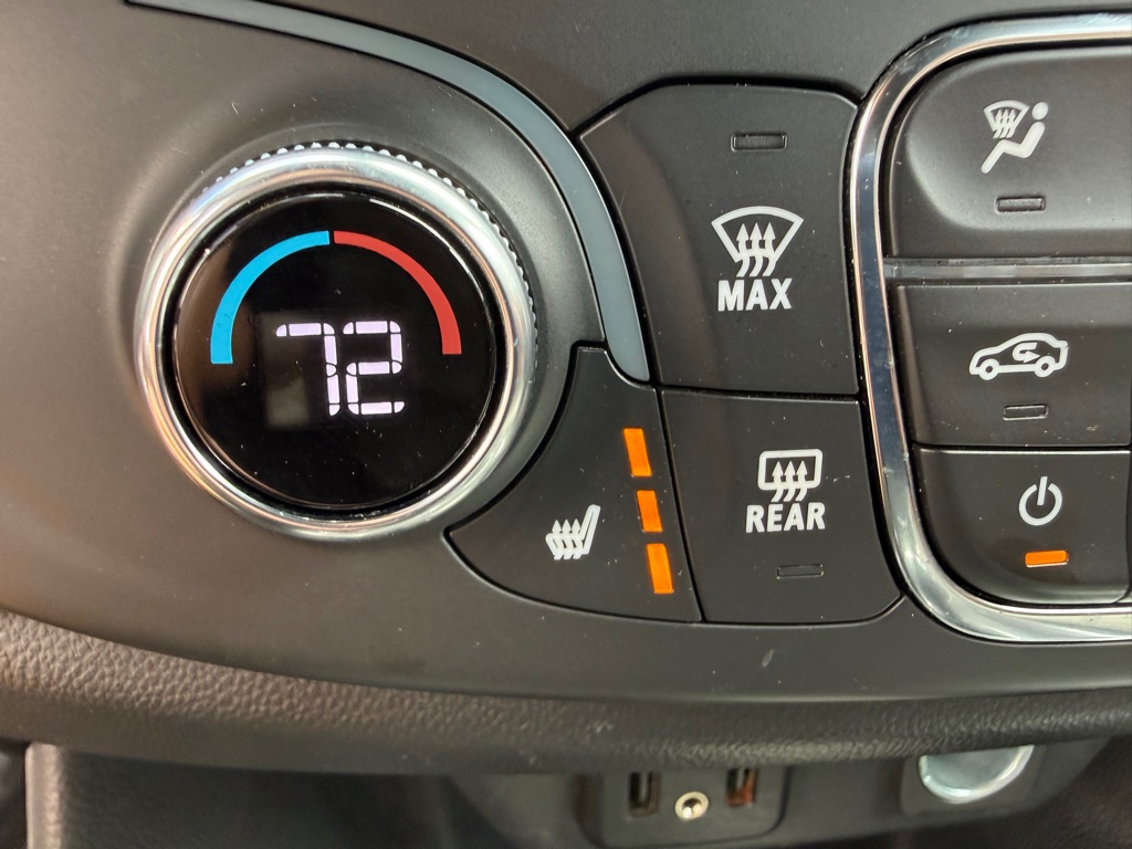 Photo 21 of this CHEVROLET TRAVERSE