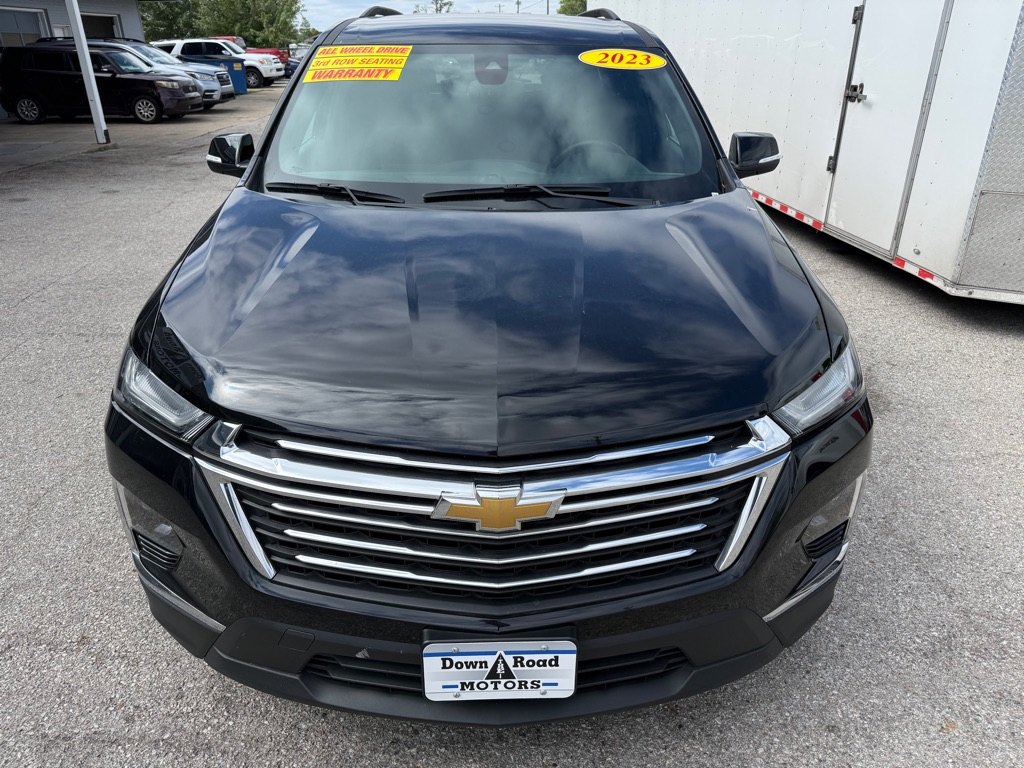 Photo 3 of this CHEVROLET TRAVERSE