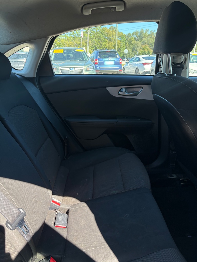 Photo 9 of this KIA FORTE