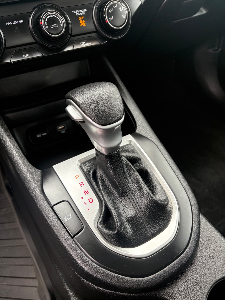 Photo 24 of this KIA FORTE