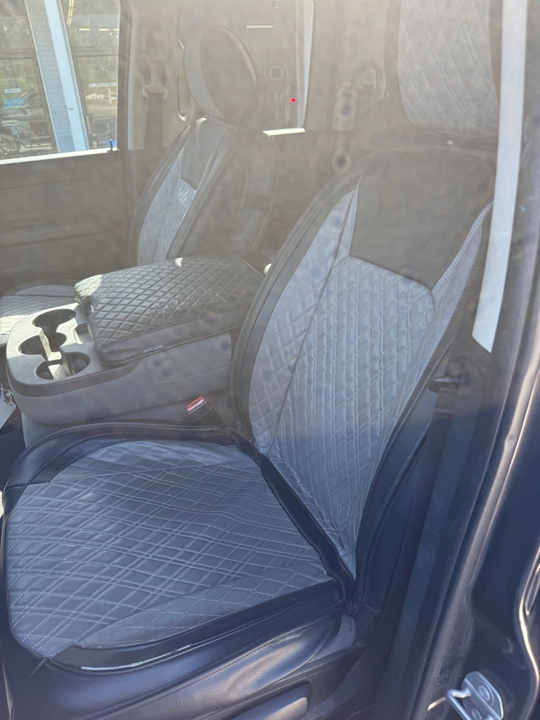 Photo 7 of this RAM 1500