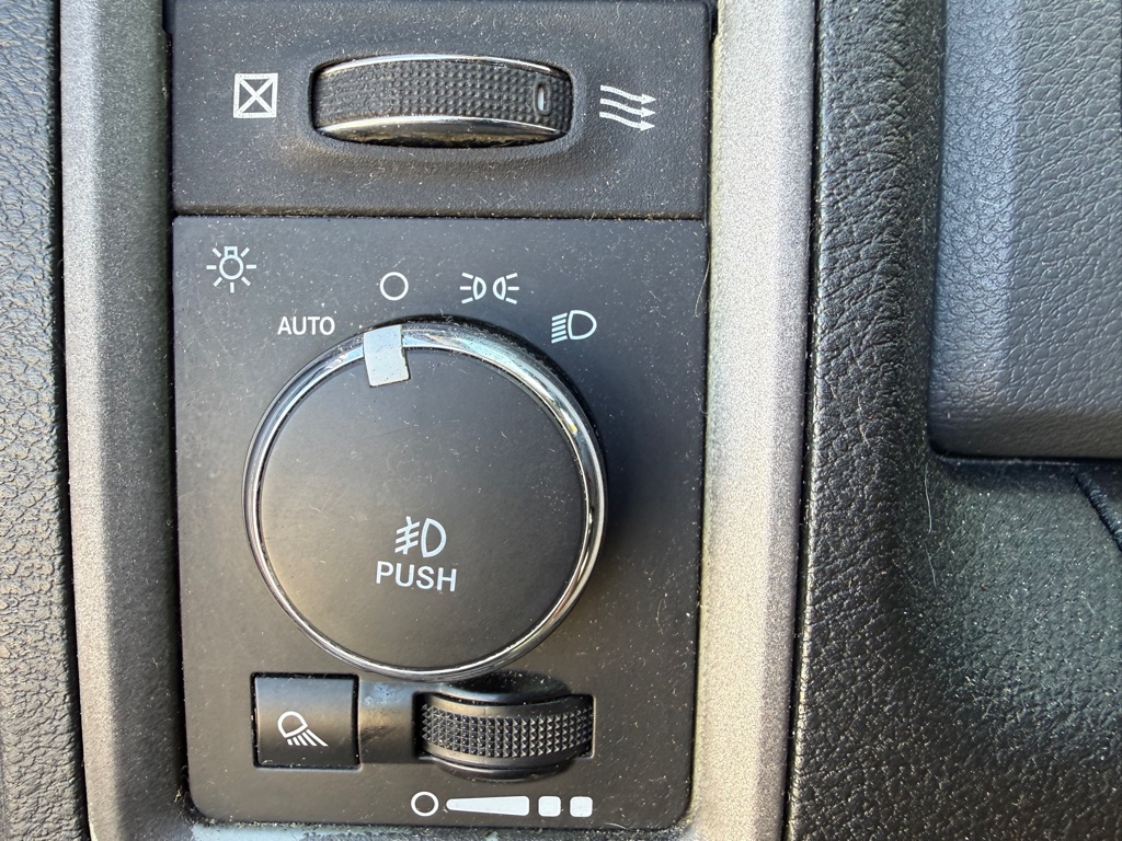Photo 13 of this RAM 1500