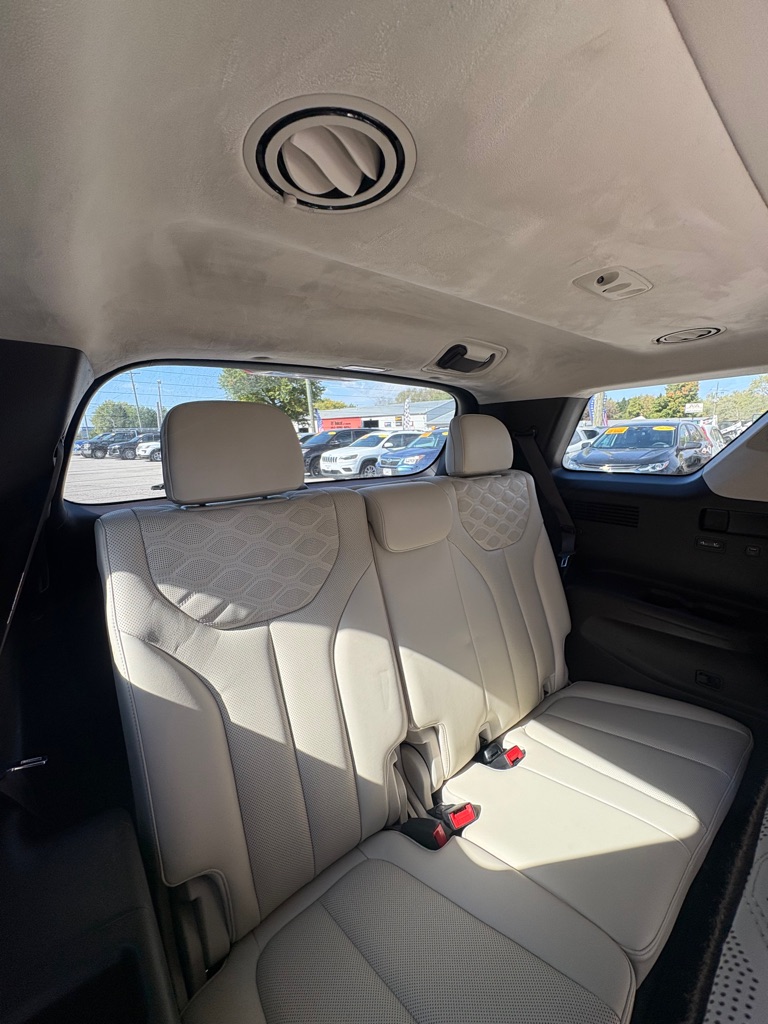 Photo 15 of this HYUNDAI PALISADE