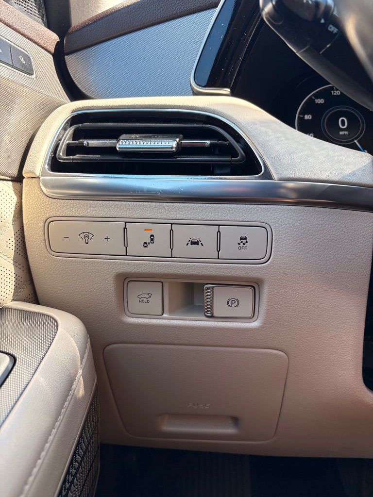 Photo 25 of this HYUNDAI PALISADE