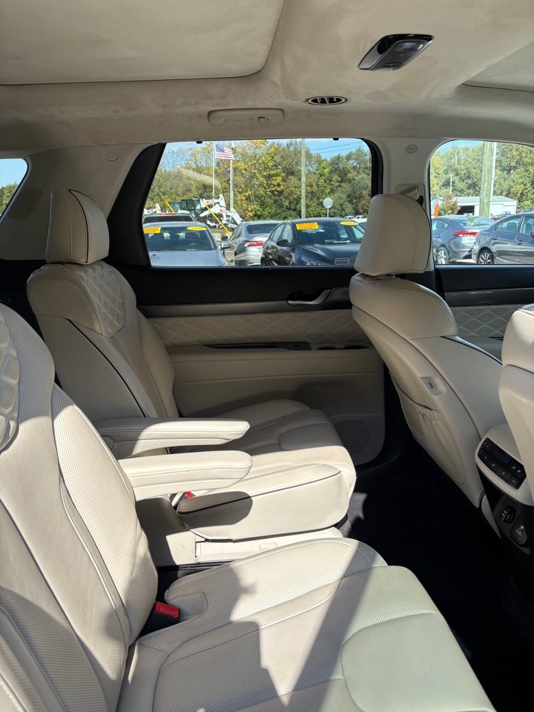 Photo 16 of this HYUNDAI PALISADE