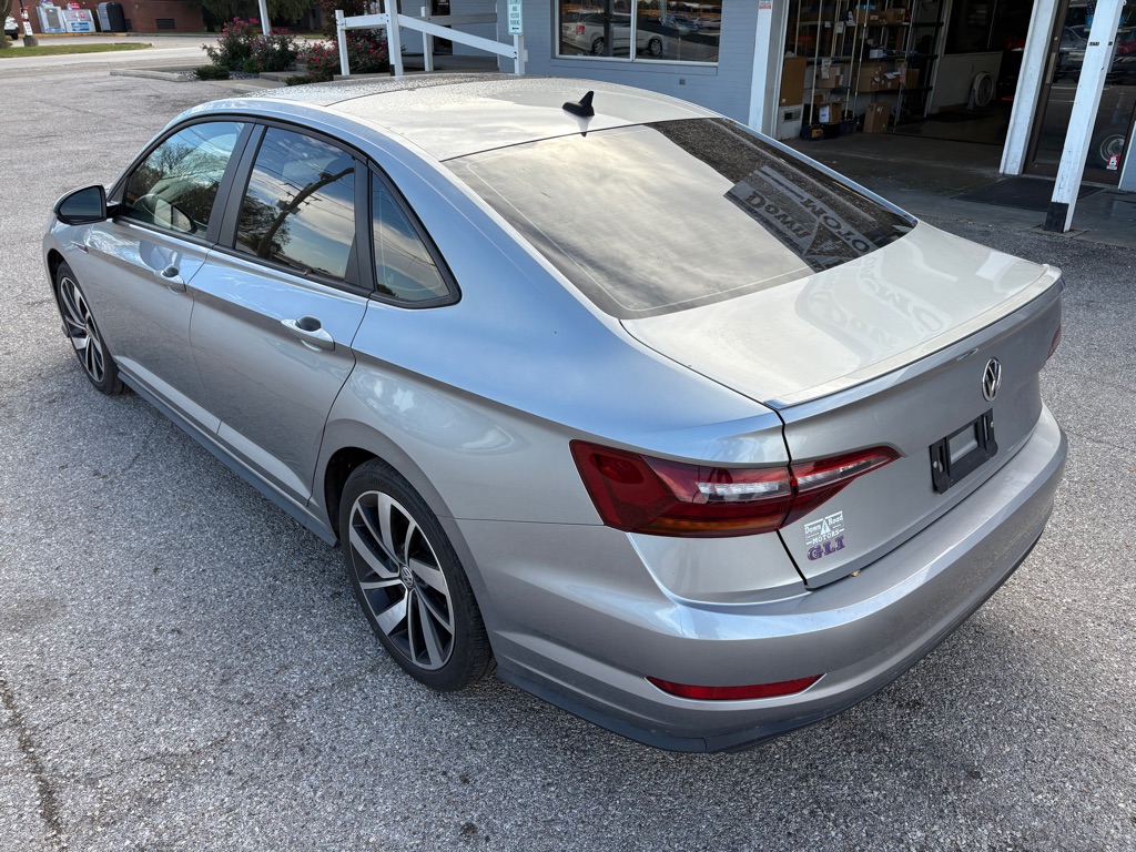 Photo 6 of this VOLKSWAGEN JETTA