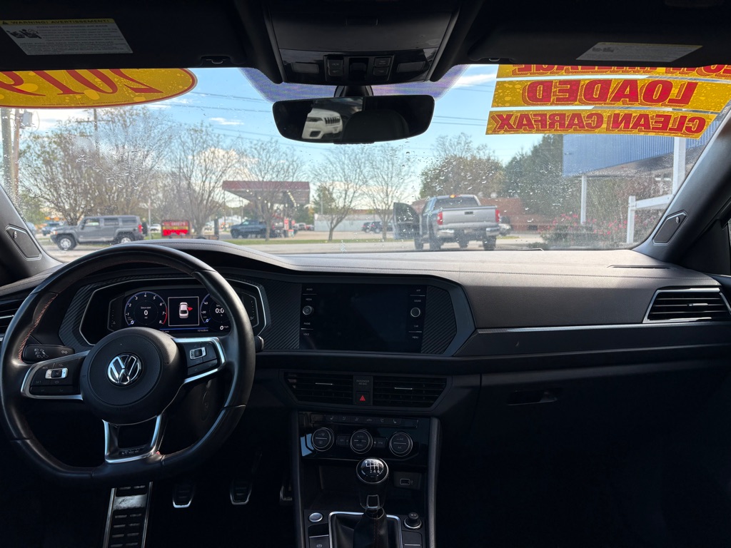 Photo 10 of this VOLKSWAGEN JETTA