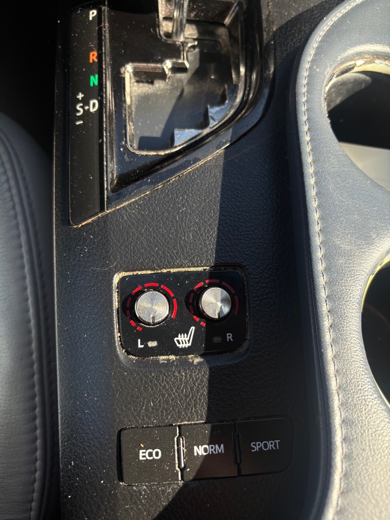 Photo 20 of this TOYOTA AVALON