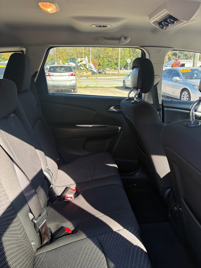 Photo 12 of this DODGE JOURNEY