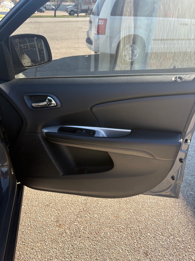 Photo 15 of this DODGE JOURNEY