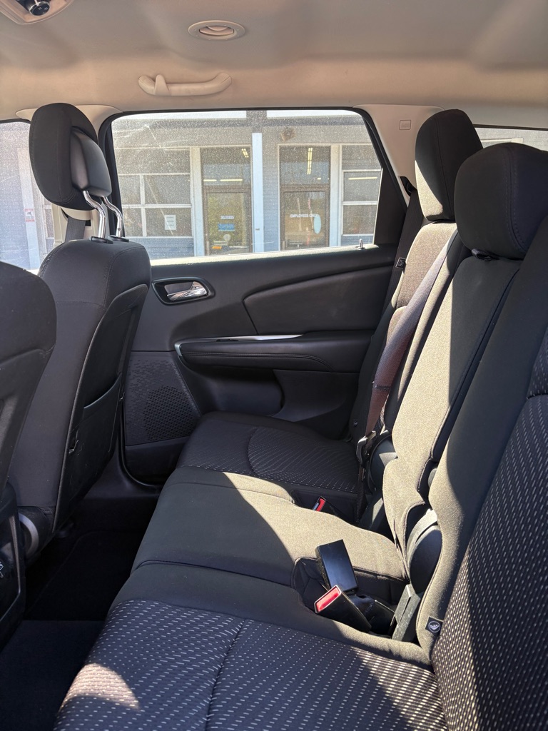 Photo 9 of this DODGE JOURNEY