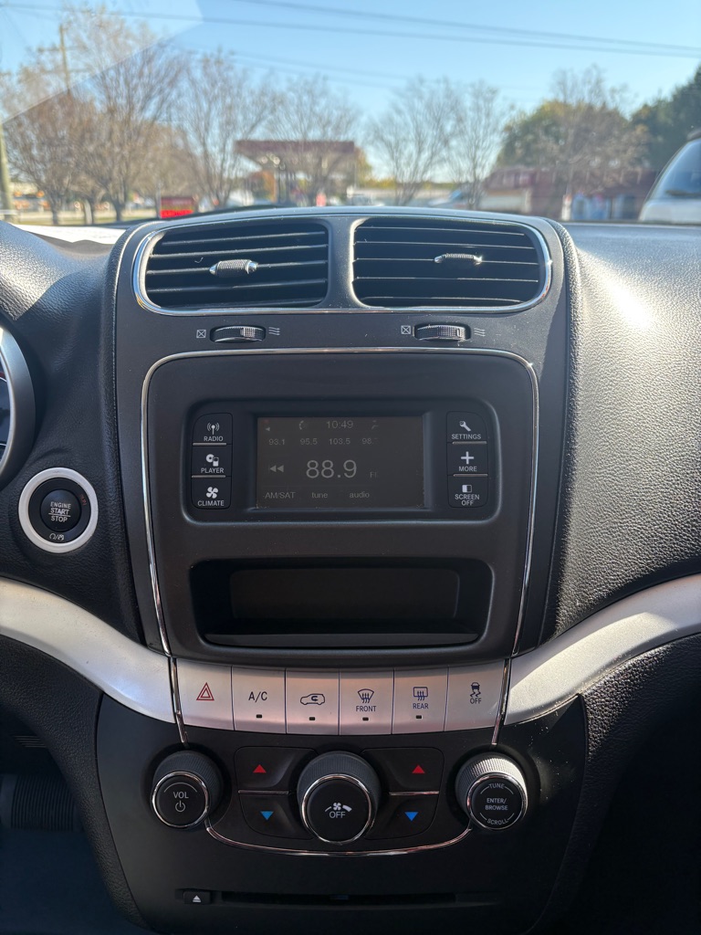 Photo 17 of this DODGE JOURNEY