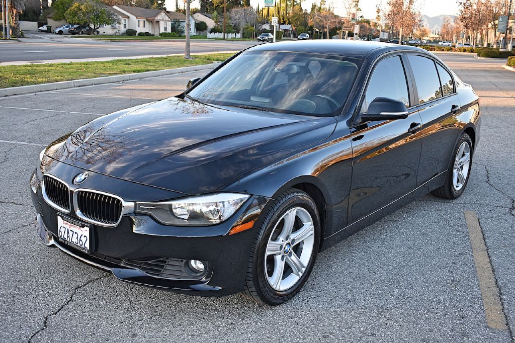 2013 BMW 3 Series 328i's photo
