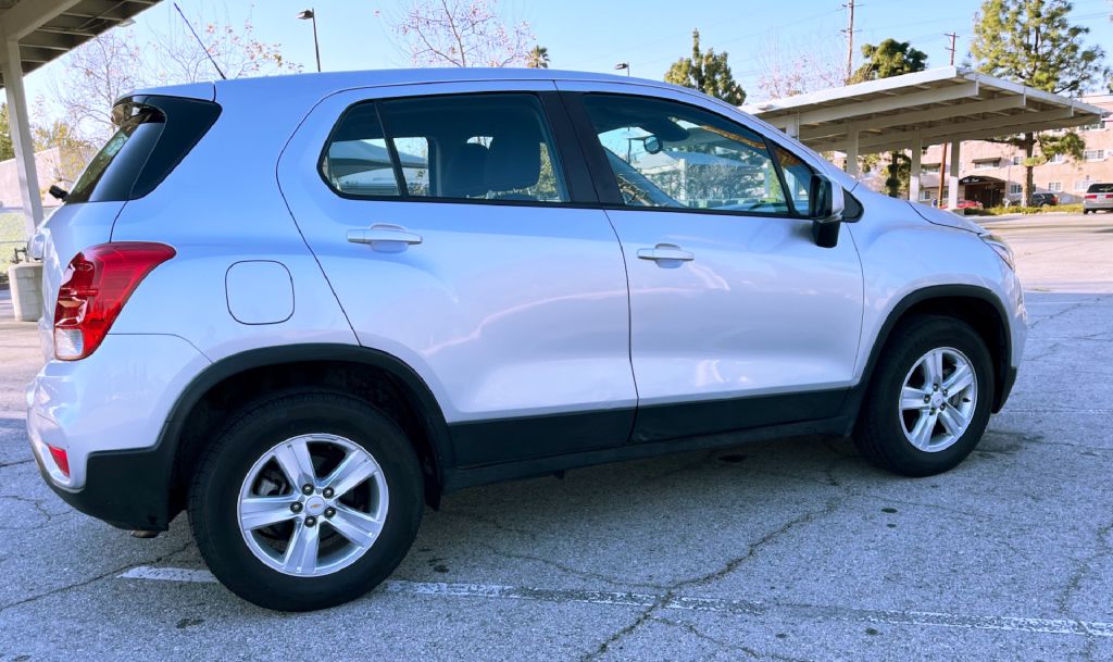 CHEVROLET TRAX 2018 CHEVROLET TRAX KL7CJNSB5JB718653